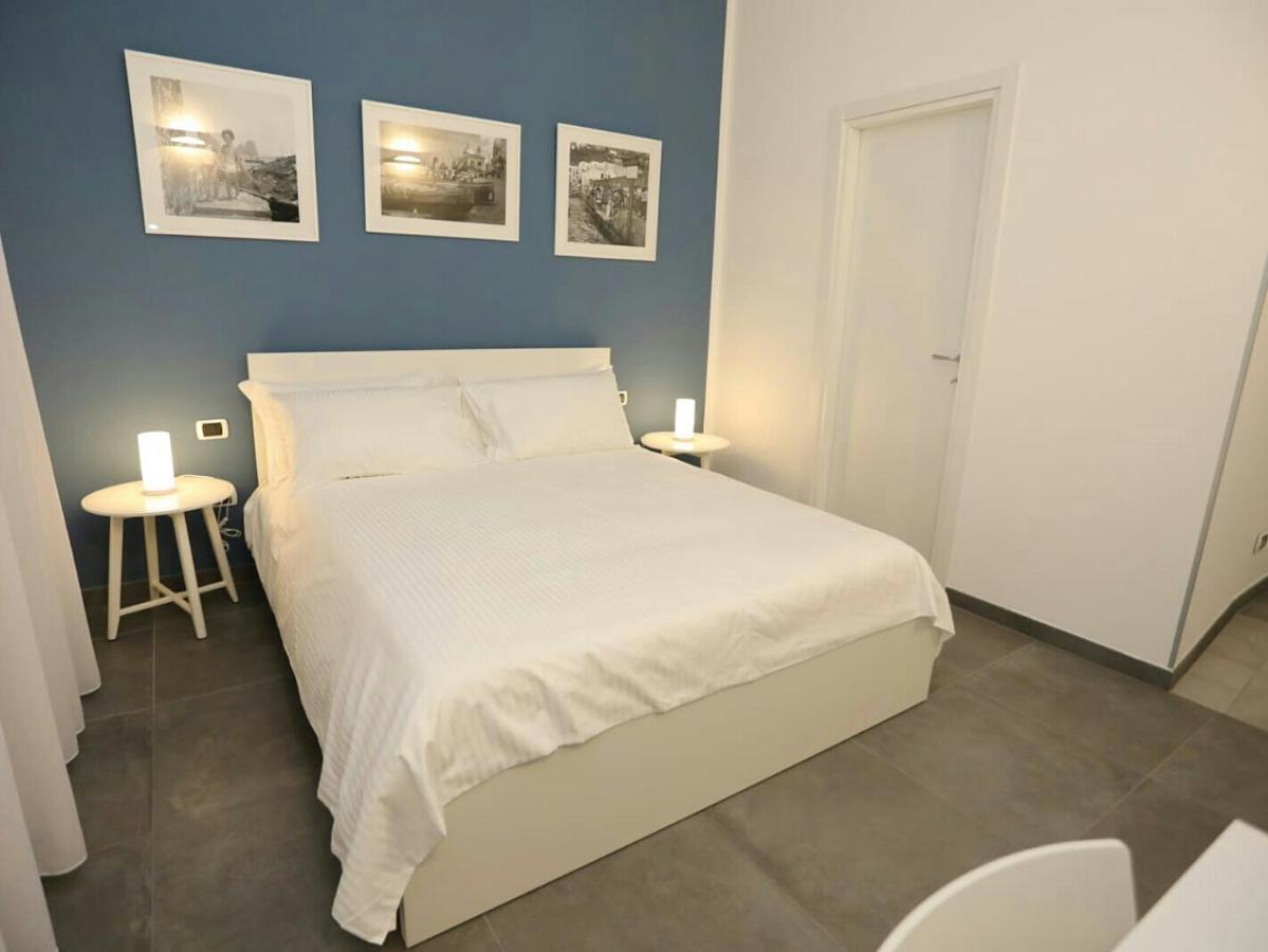Delia Rooms&Gallery Napels Buitenkant foto